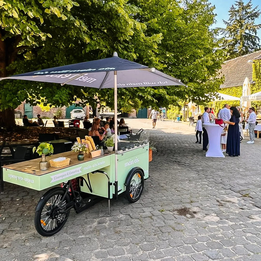 Eisfahrrad von mein eis beim Empfang einer Hochzeit