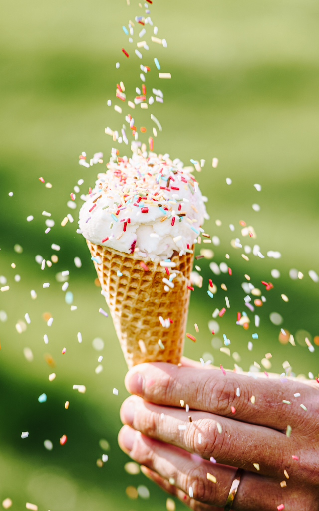 Eiswagen mieten Oberhausen_Bild neben Argumenten 1 Eisfahrrad mieten mobile eistheke sommerfest catering handgemachtes eis